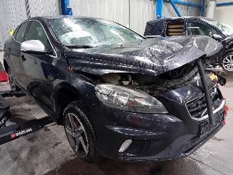 Volvo V-40 V40 (MV) Hatchback 5-drs 2.0 D4 16V (D4204T14) [140kW]  (05-2014/08-20=
19) picture 2