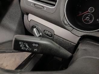 Volkswagen Golf Golf VI (5K1) Hatchback 1.6 TDI 16V (CAYC(Euro 5)) [77kW]  (02-2009/11=
-2012) picture 14