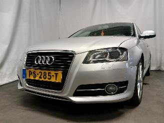 Voiture accidenté Audi A3 A3 Sportback (8PA) Hatchback 5-drs 1.4 TFSI 16V (CAXC) [92kW]  (09-200=
7/03-2013) 2013/3