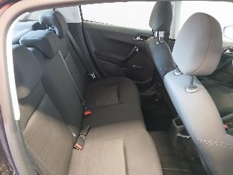 Peugeot 208 208 I (CA/CC/CK/CL) Hatchback 1.0 Vti 12V PureTech (EB0(ZMZ)) [50kW]  =
(03-2012/12-2019) picture 9