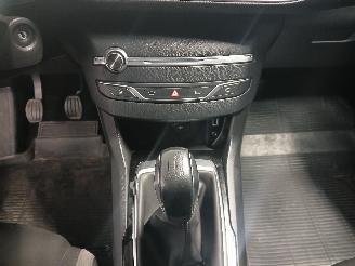 Peugeot 308 308 SW (L4/L9/LC/LJ/LR) Combi 5-drs 1.2 12V e-THP PureTech 110 (EB2DT(=
HNZ)) [81kW]  (03-2014/12-2021) picture 16