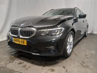 skadebil auto BMW 3-serie 3 serie Touring (G21) Combi 330i 2.0 TwinPower Turbo 16V (B48-B20B) [1=
90kW]  (07-2019/...) 2020/9