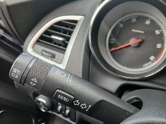 Opel Astra Astra J (PC6/PD6/PE6/PF6) Hatchback 5-drs 1.7 CDTi 16V EcoFLEX 130 (A1=
7DTE(Euro 5)) [96kW]  (07-2011/10-2015) picture 13