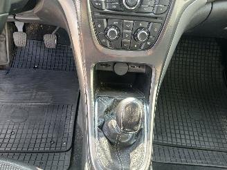 Opel Astra Astra J Sports Tourer (PD8/PE8/PF8) Combi 1.4 16V ecoFLEX (A14XER(Euro=
 5)) [74kW]  (10-2010/10-2015) picture 17