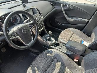 Opel Astra Astra J Sports Tourer (PD8/PE8/PF8) Combi 1.4 16V ecoFLEX (A14XER(Euro=
 5)) [74kW]  (10-2010/10-2015) picture 11