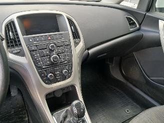 Opel Astra Astra J Sports Tourer (PD8/PE8/PF8) Combi 1.7 CDTi 16V (A17DTR(Euro 5)=
) [81kW]  (10-2010/10-2015) picture 16