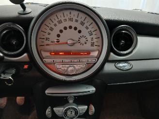 Mini Mini Mini (R56) Hatchback 1.4 16V One (N12-B14A) [55kW]  (03-2009/03-2010) picture 16