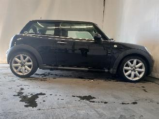 Mini Mini Mini (R56) Hatchback 1.6 16V Cooper (N12-B16A) [88kW]  (10-2006/02-201=
2) picture 7