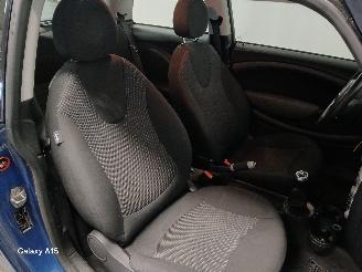 Mini Mini Mini (R56) Hatchback 1.6 16V Cooper (N12-B16A) [88kW]  (10-2006/02-201=
2) picture 9