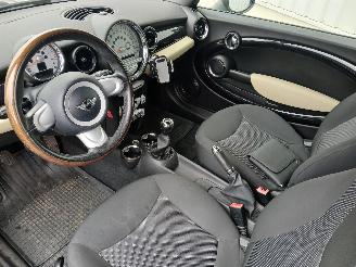 Mini Mini Clubman (R55) Combi 1.6 16V Cooper (N12-B16A) [88kW]  (10-2007/12-2013=
) picture 11