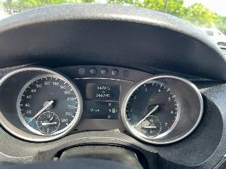 Mercedes R-klasse R (W251) MPV 3.5 350 V6 24V 4-Matic (M272.967) [200kW]  (08-2005/12-20=
12) picture 2