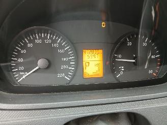 Mercedes Vito Vito (639.6) Van 2.2 113 CDI 16V Euro 5 (OM651.940) [100kW]  (09-2010/=
=2E..) picture 2