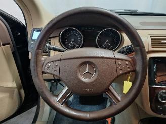 Mercedes R-klasse R (W251) MPV 3.0 320 CDI 24V 4-Matic (OM642.950) [165kW]  (01-2006/07-=
2010) picture 20