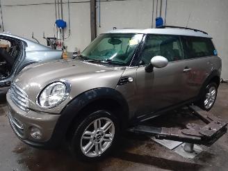 Sloopauto Mini Mini Clubman (R55) Combi 1.6 16V Cooper (N16-B16A) [90kW]  (03-2010/06-2014=
) 2011