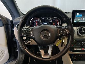 Mercedes Cla-klasse CLA Shooting Brake (117.9) Combi 1.6 CLA-200 16V (M270.910) [115kW]  (=
01-2015/03-2019) picture 21