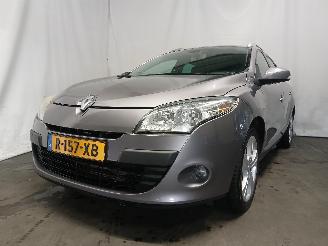 Coche accidentado Renault Mégane Megane III Grandtour (KZ) Combi 5-drs 1.4 16V TCe 130 (H4J-700(H4J-A7)=
) [96kW]  (05-2009/02-2016) 2009/5