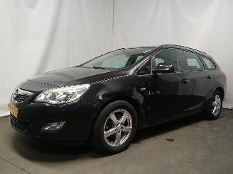 Opel Astra Astra J Sports Tourer (PD8/PE8/PF8) Combi 1.4 Turbo 16V (A14NEL(Euro 5=
)) [88kW]  (10-2010/10-2015) picture 3
