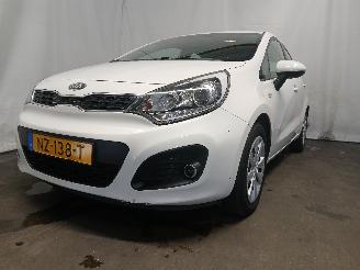 skadebil auto Kia Rio Rio III (UB) Hatchback 1.1 CRDi VGT 12V (D3FA) [55kW]  (09-2011/12-201=
7) 2014/1