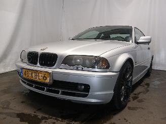 krockskadad bil auto BMW 3-serie 3 serie (E46/2) Coupé 320 Ci 24V (M52-B20(206S4)) [110kW]  (02-1999/=
08-2001) 1980/3