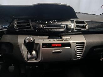 Honda Fr-v FR-V (BE) MPV 1.7 16V (D17A2) [92kW]  (02-2005/12-2006) picture 18
