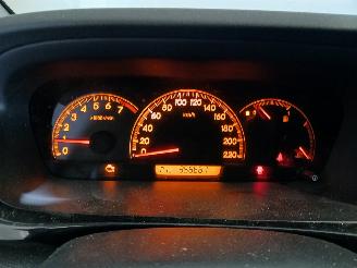 Honda Fr-v FR-V (BE) MPV 1.7 16V (D17A2) [92kW]  (02-2005/12-2006) picture 23