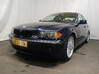 krockskadad bil auto BMW 3-serie 3 serie (E46/4) Sedan 318i 16V (N42-B20A) [105kW]  (09-2001/02-2005) 2002/10
