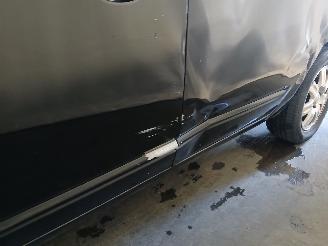 Kia Carens Carens III (FG) MPV 2.0i CVVT 16V (G4KA) [106kW]  (09-2006/06-2013) picture 23