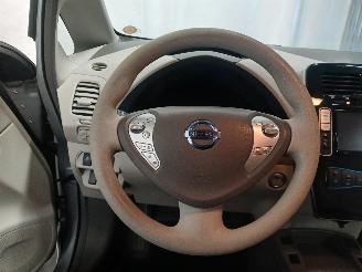 Nissan Leaf Leaf (ZE0) Hatchback Leaf (EM61) [80kW]  (11-2010/12-2017) picture 19