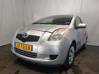 škoda osobní automobily Toyota Yaris Yaris II (P9) Hatchback 1.3 16V VVT-i (2SZFE) [64kW]  (08-2005/11-2010=
) 2006/9