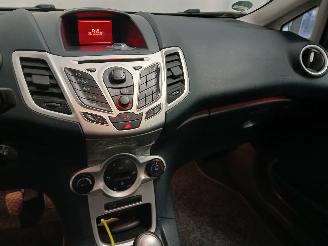 Ford Fiesta Fiesta 6 (JA8) Hatchback 1.6 TDCi 95 (T3JA(Euro 5)) [70kW]  (02-2010/1=
2-2015) picture 16