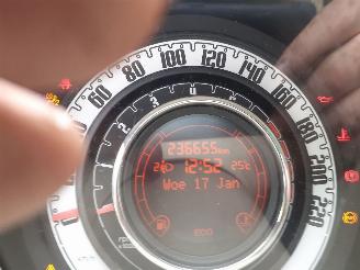 Fiat 500 500 (312) Hatchback 0.9 TwinAir 85 (312.A.2000) [63kW]  (07-2010/...) picture 2