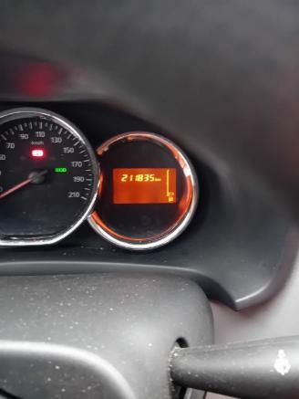 Dacia Logan Logan MCV II/Sandero Wagon (7S) Combi 0.9 TCE 12V (H4B-400(H4B-A4)) [6=
6kW]  (02-2013/...) picture 2