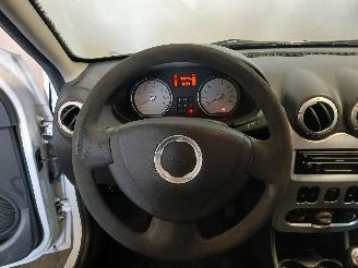 Dacia Sandero Sandero I (BS) Hatchback 1.2 16V (D4F-732(D4F-F7)) [55kW]  (11-2008/12=
-2012) picture 17