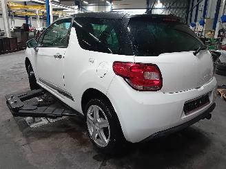 Citroën DS3 DS3 (SA) Hatchback 1.2 12V PureTech 82 (EB2F(HMZ)) [60kW]  (01-2013/03=
-2015) picture 4