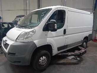 disassembly commercial vehicles Peugeot Boxer Boxer (U9) Van 2.2 HDi 100 Euro 4 (22DT(4HV)) [74kW]  (04-2006/12-2011=
) 2009