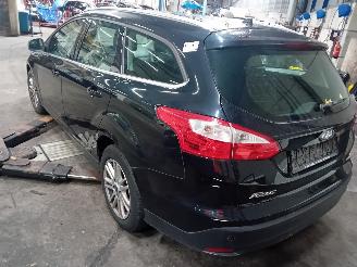 Ford Focus Focus 3 Wagon Combi 1.0 Ti-VCT EcoBoost 12V 125 (M1DA(Euro 5)) [92kW] =
 (02-2012/05-2018) picture 4