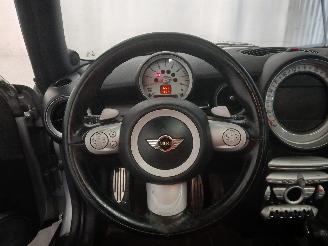 Mini Clubman Clubman (R55) Combi 1.6 16V Cooper S (N14-B16A) [128kW]  (08-2007/07-2=
010) picture 18