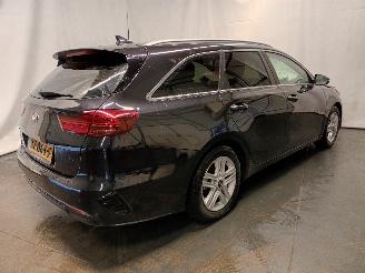 Kia Cee d Ceed Sportswagon (CDF) Combi 5-drs 1.0i T-GDi 12V (G3LC) [88kW]  (05-2=
018/...) picture 8