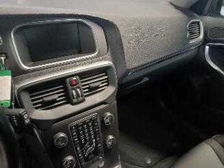 Volvo V-40 V40 (MV) Hatchback 5-drs 1.6 D2 (D4162T) [84kW]  (03-2012/12-2016) picture 17