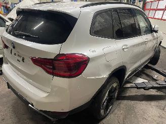 BMW iX3 iX3 SUV 80 kWh (HA0001N0) [210kW]  (09-2020/...) picture 3