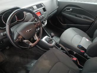 Kia Rio Rio III (UB) Hatchback 1.1 CRDi VGT 12V (D3FA) [55kW]  (09-2011/12-201=
7) picture 12