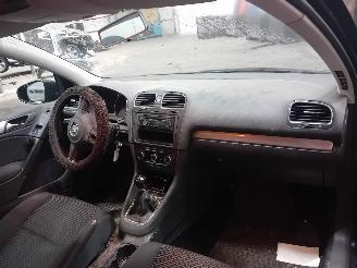 Volkswagen Golf Golf VI (5K1) Hatchback 1.2 TSI BlueMotion (CBZB) [77kW]  (11-2008/11-=
2012) picture 5