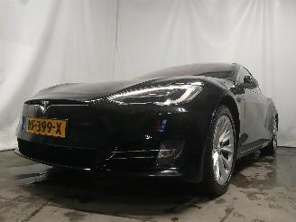 krockskadad bil auto Tesla Model S Model S Liftback P100D AWD (L2S) [568kW]  (10-2016/...) 2017/11