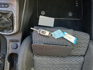 Opel Astra Astra K Sports Tourer Combi 1.6 CDTI 110 16V (B16DTU) [81kW]  (11-2015=
/12-2022) picture 19