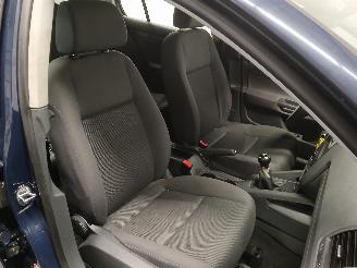 Volkswagen Golf Golf V (1K1) Hatchback 1.4 16V (BCA) [55kW]  (10-2003/05-2006) picture 9