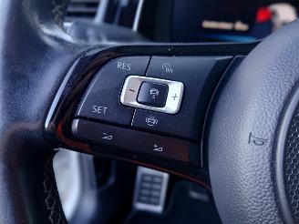 Volkswagen Golf Golf VII (AUA) Hatchback 2.0 R 4Motion 16V (DNUE) [221kW]  (11-2013/08=
-2020) picture 15