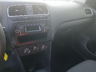 Volkswagen Polo Polo V (6R) Hatchback 1.2 TSI (CBZC(Euro 5)) [66kW]  (05-2011/05-2014)= picture 16