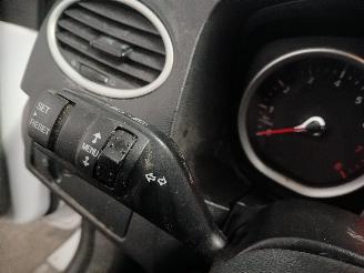 Ford Focus Focus 2 Wagon Combi 1.8 16V (QQDB) [92kW]  (03-2006/09-2012) picture 14