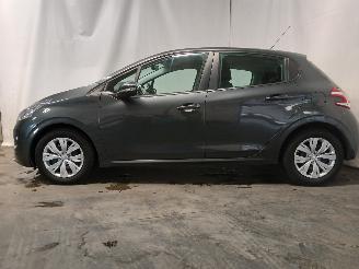 Peugeot 208 208 I (CA/CC/CK/CL) Hatchback 1.2 Vti 12V PureTech 82 (EB2F(HMZ)) [60k=
W]  (03-2012/12-2019) picture 3