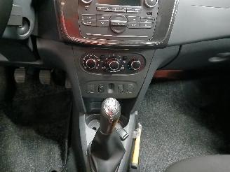 Dacia Logan Logan MCV II/Sandero Wagon (7S) Combi 0.9 TCE 12V (H4B-408(H4B-B4)) [6=
6kW]  (02-2013/...) picture 17